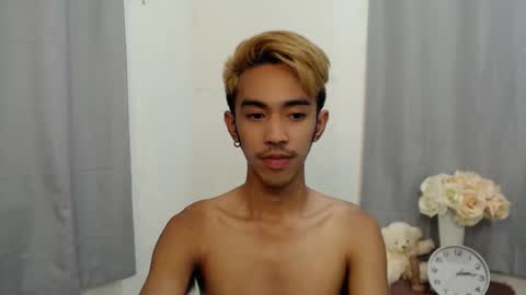 Snapshot of crocodale chatting on 22, 11, 2025 crocodale online show from 22, 11, 2025