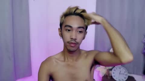 Snapshot of crocodale chatting on 25, 11, 2025 crocodale online show from 25, 11, 2025