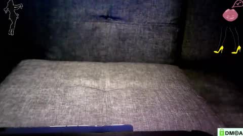 Linda Cross online show from 23, 10, 2025