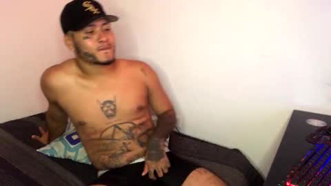 crow_black00 online show from 16, 4, 2026