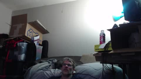 Crownandkat online show from 8, 2, 2026