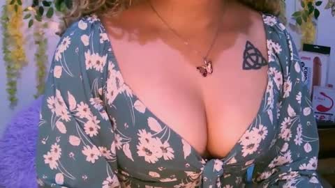 crysrus online show from 21, 9, 2025