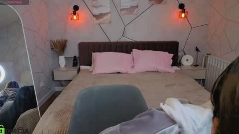 Crystal  Lacee online show from 9, 4, 2026