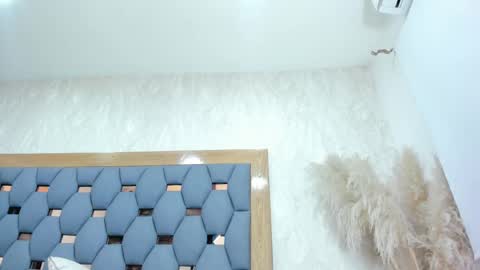 crystal_sm online show from 10, 11, 2025