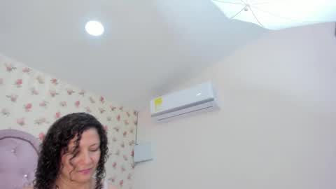 Milf Latina online show from 29, 5, 2026