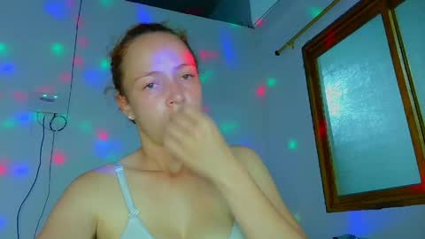 crystal_weber04 online show from 18, 3, 2026