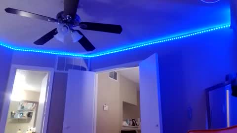 Snapshot of crystalbarbie214 chatting on 6, 4, 2026 crystalbarbie214 online show from 6, 4, 2026