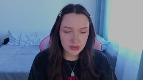 Snapshot of crystalblaze_ chatting on 10, 4, 2026 Grace online show from 10, 4, 2026