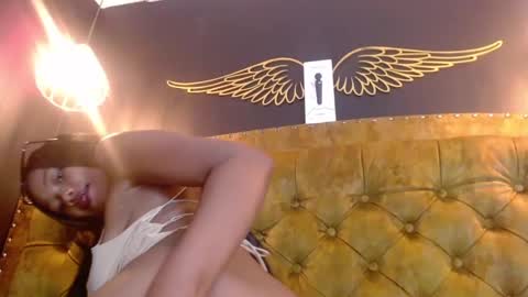 Crystal online show from 8, 3, 2025