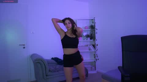Snapshot of crystalbrunette18 chatting on 18, 4, 2026 Crystalbrunette18 online show from 18, 4, 2026