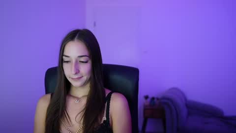 Crystalbrunette18 online show from 6, 7, 2026