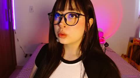 Olivia  online show from 5, 4, 2026