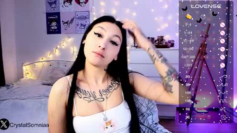 Sasha    Make me moan with patterns   good music here  online show from 25, 2, 2025