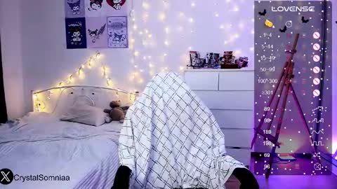 Sasha    Make me moan with patterns   good music here  online show from 25, 2, 2025