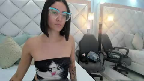 Crystal online show from 13, 6, 2026