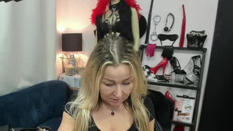 CrystalHotty online show from 1, 4, 2026