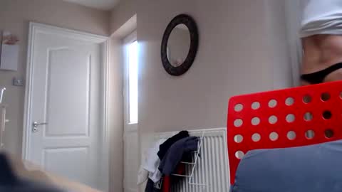 Tips WellCUM - Hot Bi Curious - ask Privates online show from 10, 5, 2026