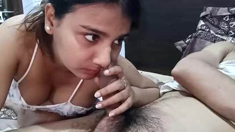 cuddlemuffins online show from 19, 4, 2026