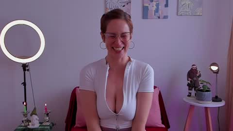 Leonela online show from 7, 12, 2024