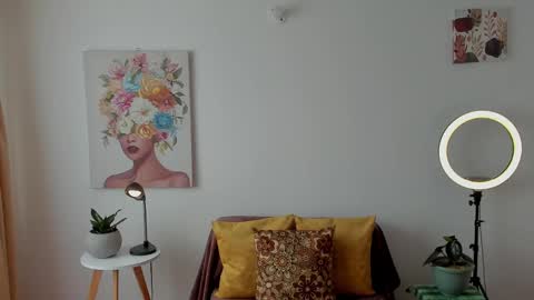 Leonela online show from 16, 2, 2025