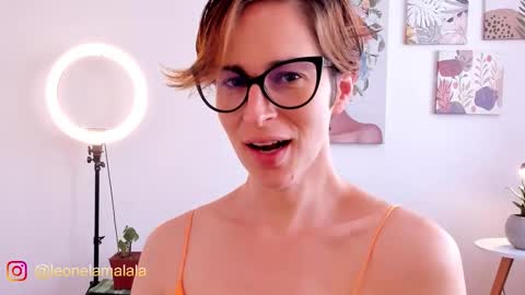 Leonela online show from 14, 9, 2025