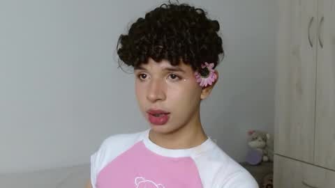 Cuddly online show from 5, 3, 2025