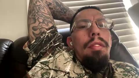 cuete2100 online show from 22, 11, 2025