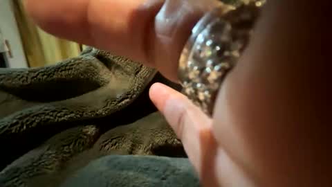 im KIM new girl to spoil online show from 9, 11, 2025