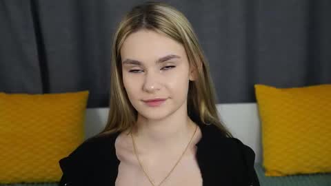 Naomi online show from 20, 10, 2025