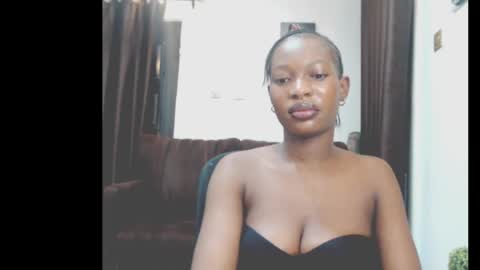 Snapshot of cumebony_petit chatting on 23, 4, 2026 cumebony_petit online show from 23, 4, 2026