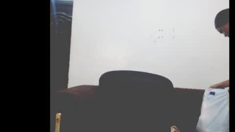 Snapshot of cumebony_petit chatting on 29, 4, 2026 cumebony_petit online show from 29, 4, 2026