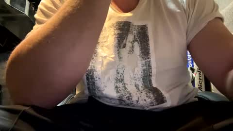 Snapshot of cumfacialxxx chatting on 17, 12, 2024 cumfacialxxx online show from 17, 12, 2024