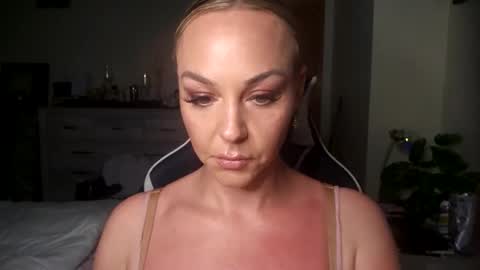 cumguzzlingskank online show from 27, 5, 2026