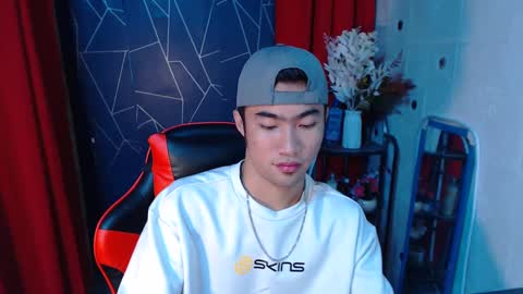 Snapshot of cumhavefun25 chatting on 4, 12, 2024 ask me online show from 4, 12, 2024