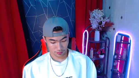 Snapshot of cumhavefun25 chatting on 15, 12, 2024 ask me online show from 15, 12, 2024