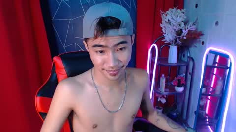 Snapshot of cumhavefun25 chatting on 15, 12, 2024 ask me online show from 15, 12, 2024