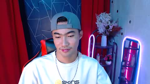 Snapshot of cumhavefun25 chatting on 17, 12, 2024 ask me online show from 17, 12, 2024