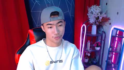 Snapshot of cumhavefun25 chatting on 17, 12, 2024 ask me online show from 17, 12, 2024