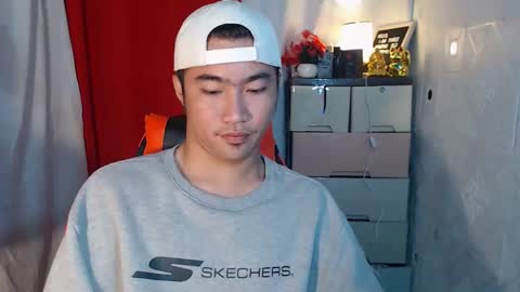 Snapshot of cumhavefun25 chatting on 4, 10, 2025 ask me online show from 4, 10, 2025