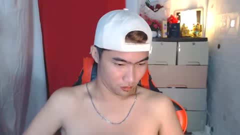 Snapshot of cumhavefun25 chatting on 4, 12, 2025 ask me online show from 4, 12, 2025