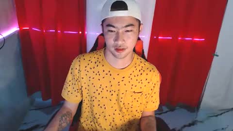 Snapshot of cumhavefun25 chatting on 8, 1, 2026 ask me online show from 8, 1, 2026