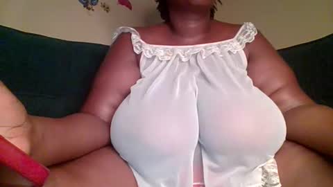 sweetpearl online show from 17, 4, 2026