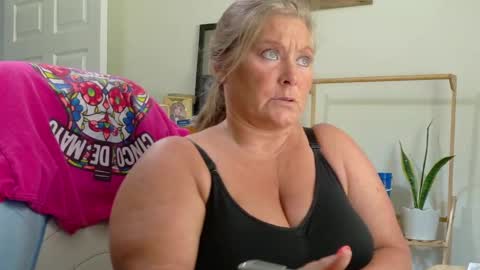 curious couple online show from 3, 6, 2026
