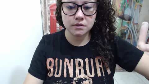 Vannesa online show from 10, 11, 2025