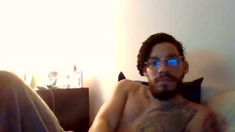 curly_louis online show from 28, 10, 2025