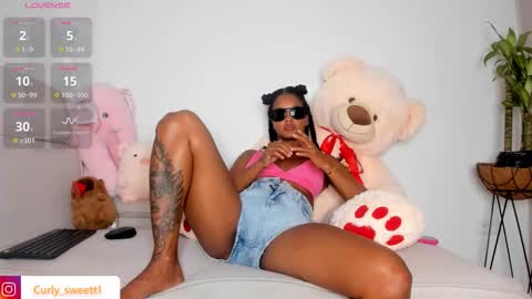 Curly  -  OF- CURLY SWEETT online show from 13, 3, 2026