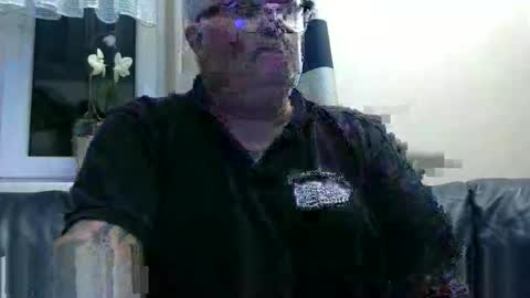 Snapshot of curtus14 chatting on 13, 9, 2025 curtus14 online show from 13, 9, 2025