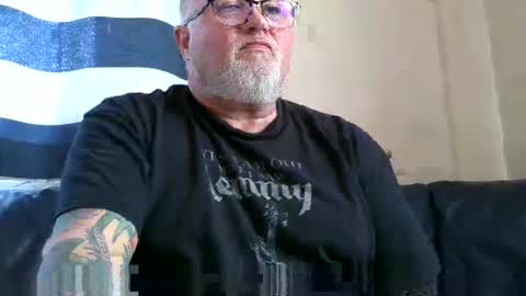 Snapshot of curtus14 chatting on 23, 4, 2026 curtus14 online show from 23, 4, 2026