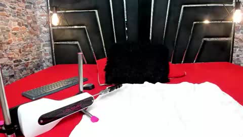 Snapshot of curvy_alyanna chatting on 23, 10, 2025 Alyanna online show from 23, 10, 2025
