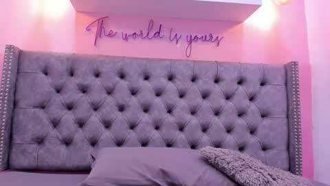 curvy_bigass18 online show from 8, 2, 2026